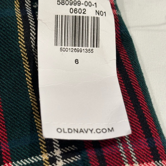 Old Navy Festive Plaid Pants - Picture 6 of 6